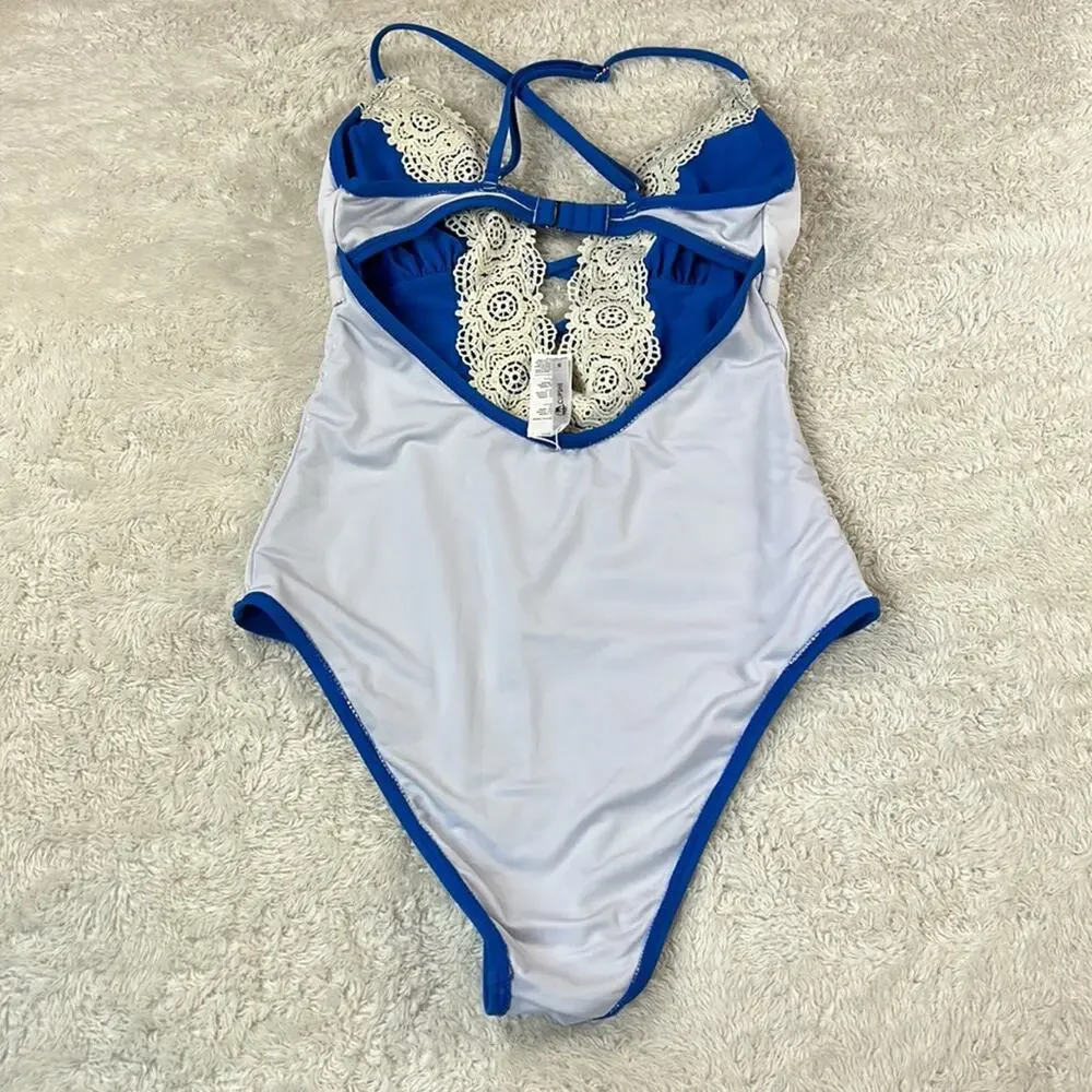 Cupshe lace plunge blue and cream one piece swimsuit,‎ size small
